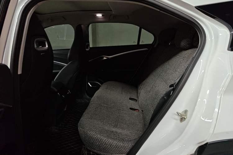 Used NETA U 2023 NETA U-Ⅱ Challenge Edition 400 Lite Ternary Lithium Left Rear Seat