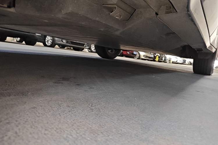 Used NETA U 2023 NETA U-Ⅱ 400 U-SHOW Edition Lithium-Ion Battery Left Side Sill
