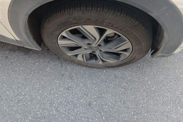 Used NETA U 2023 NETA U-Ⅱ Challenge Edition 500 U Show – Lithium Iron Phosphate Right Front Wheel Hub