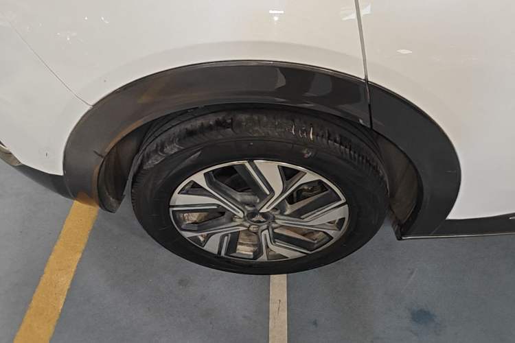 Used NETA U 2023 NETA U-Ⅱ 400 U-SHOW Edition Lithium-Ion Battery Right Rear Wheel Hub