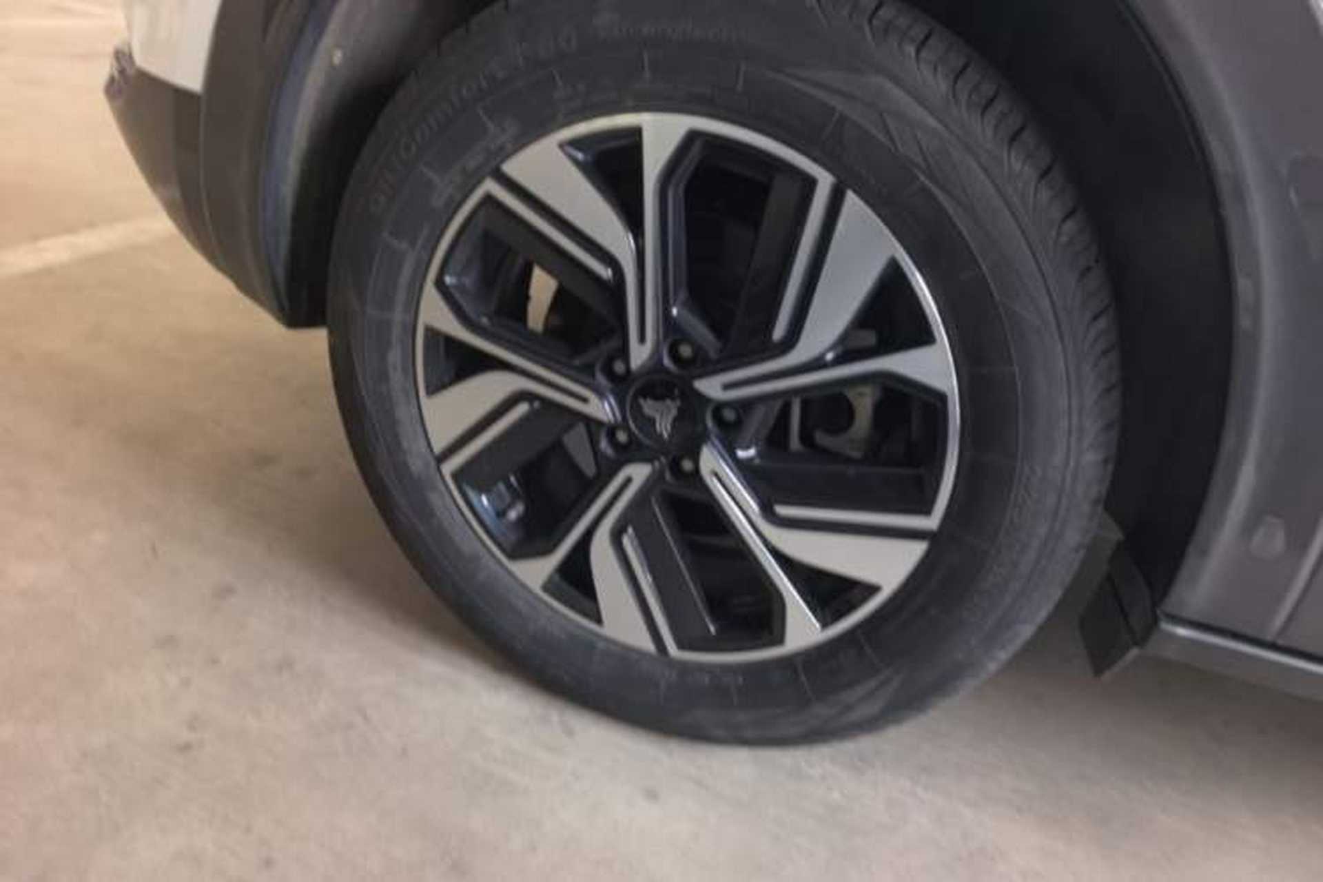 Used NETA U 2023 NETA U-Ⅱ 400 U-SHOW Edition Lithium-Ion Battery Right Rear Wheel Hub