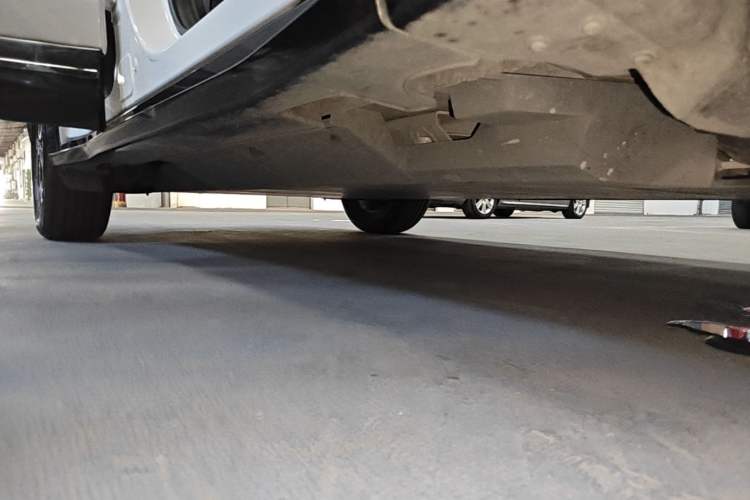 Used NETA U 2023 NETA U-Ⅱ 400 U-SHOW Edition Lithium-Ion Battery Right Side Sill