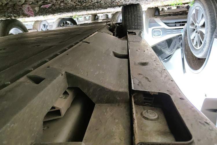 Used NETA U 2023 NETA U-Ⅱ Challenge Edition 500 U Show – Lithium Iron Phosphate Right Side Sill