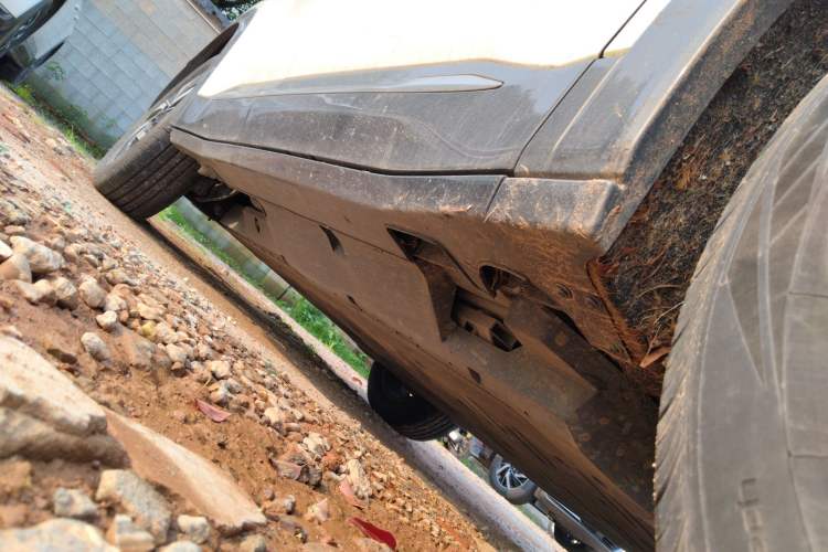 Used NETA U 2023 NETA U-Ⅱ Challenge Edition 500 U Show – Lithium Iron Phosphate Right Side Sill