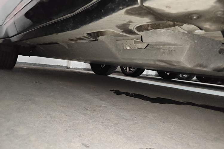 Used NETA U 2023 NETA U-Ⅱ 400 U-SHOW Edition Lithium-Ion Battery Right Side Sill