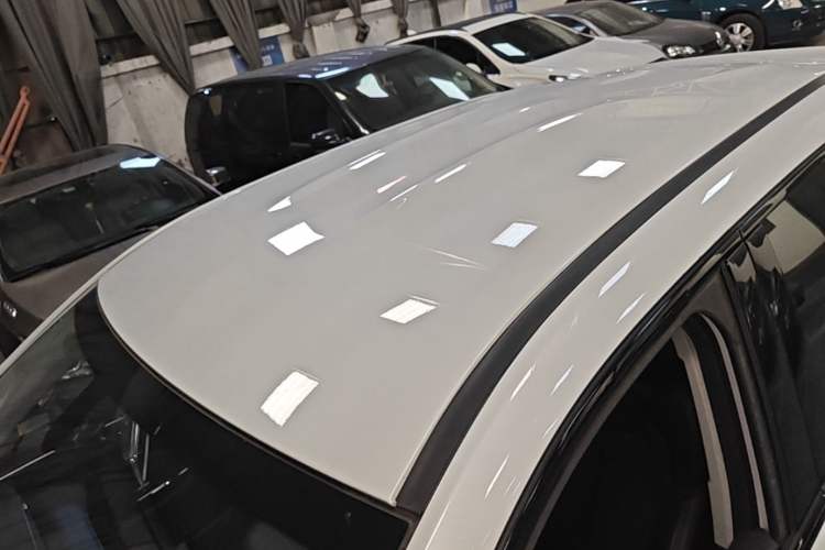Used NETA U 2023 NETA U-Ⅱ 400 U-SHOW Edition Lithium-Ion Battery Roof