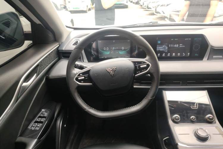 Used NETA U 2023 NETA U-Ⅱ 400 U Show Edition – Lithium Iron Phosphate Steering Wheel