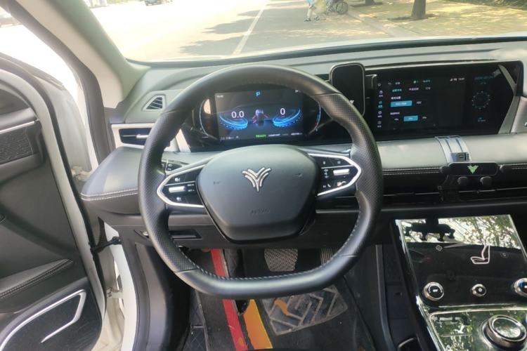 Used NETA U 2023 NETA U-Ⅱ 400 U-SHOW Edition Lithium-Ion Battery Steering Wheel