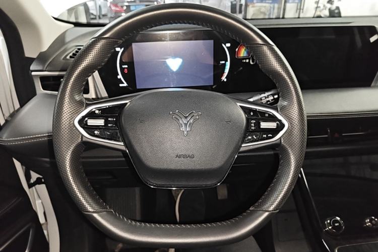 Used NETA U 2023 NETA U-Ⅱ 400 U-SHOW Edition Lithium-Ion Battery Steering Wheel