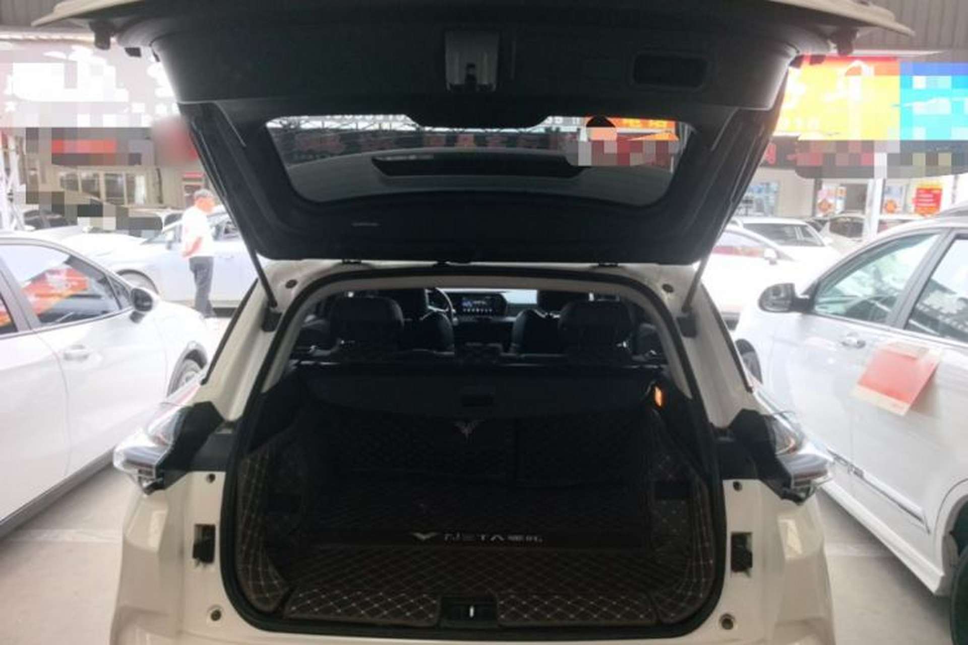 Used NETA U 2023 NETA U-Ⅱ 400 U-SHOW Edition Lithium-Ion Battery Trunk