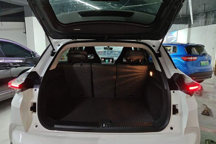 Used NETA U 2023 NETA U-Ⅱ Challenge Edition 400 Lite Ternary Lithium Trunk