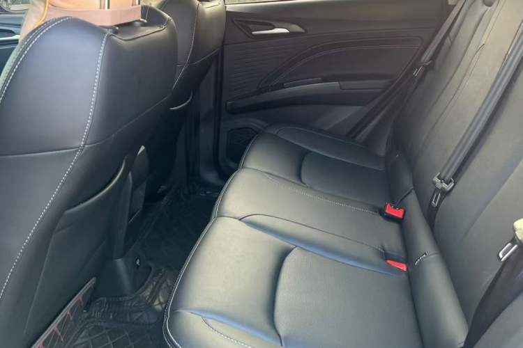 Used NETA V 2022 Chao 400 Lite Interior 1