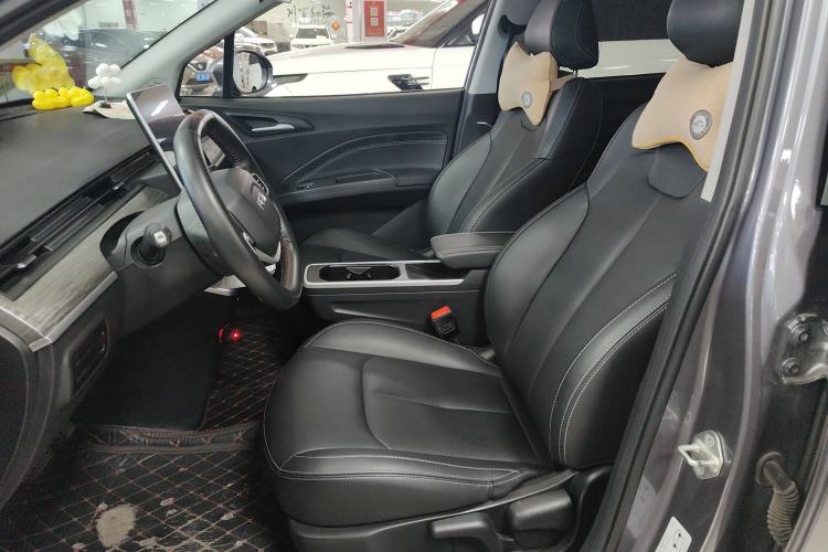 Used NETA V 2022 Chao 400 Lite Interior 2