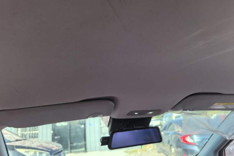 Used NETA V 2021 Long-Range Entertainment Edition Upgrade Model Interior 8