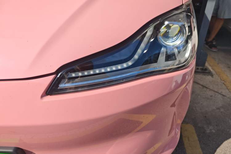 Used NETA V 2022 Chao 400 Lite Pink Custom Edition Left Front Headlight