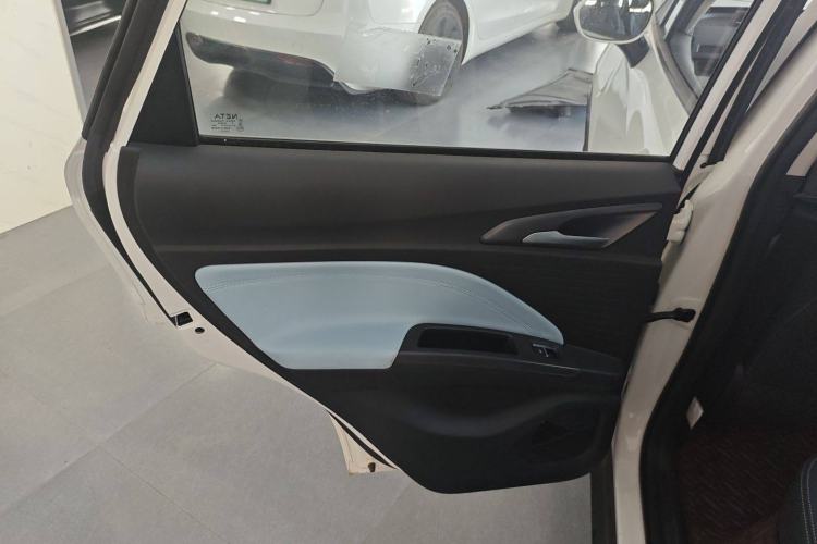 Used NETA V 2021 Long-Range Entertainment Edition Interior 8