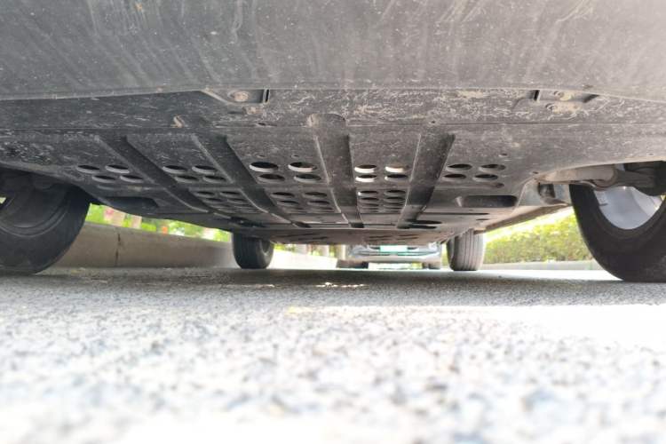 Used NETA V 2021 Long-Range Entertainment Edition Chassis Front