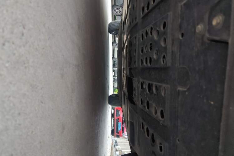 Used NETA V 2021 Standard Range Entertainment Version – Upgraded Model Chassis Front