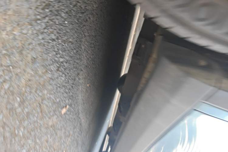 Used NETA V 2021 Standard Range Entertainment Version – Upgraded Model Chassis Front Left
