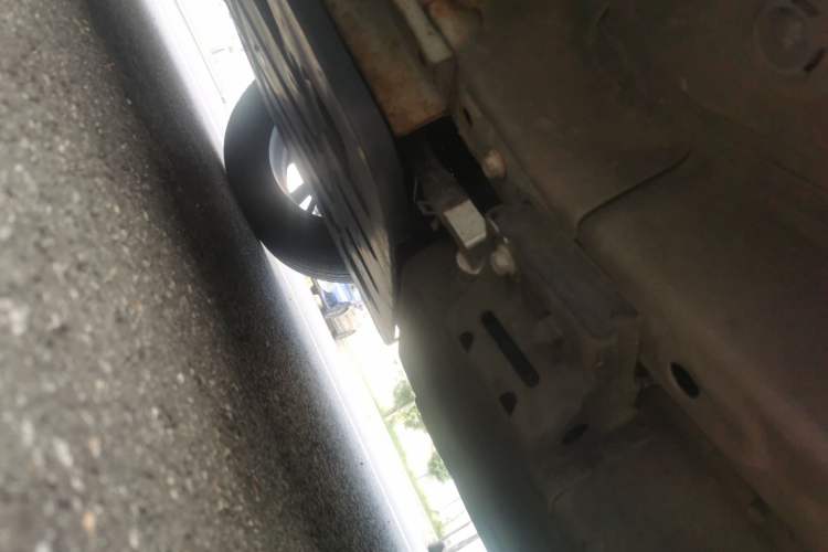 Used NETA V 2021 Long-Range Entertainment Edition Chassis Front Left
