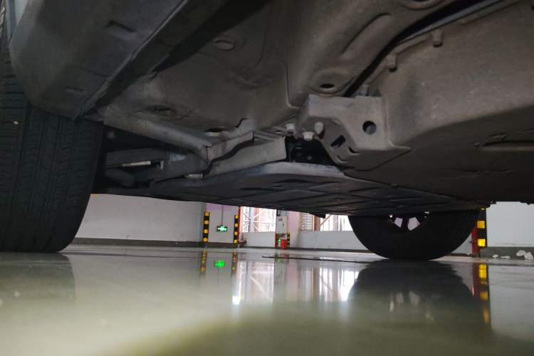 Used NETA V 2021 Standard Range Entertainment Version – Upgraded Model Chassis Front Left