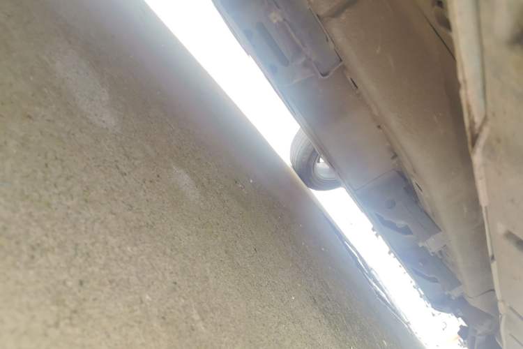 Used NETA V 2021 Standard Range Entertainment Edition Chassis Front Left