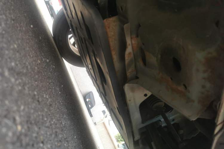 Used NETA V 2021 Long-Range Entertainment Edition Chassis Front Right