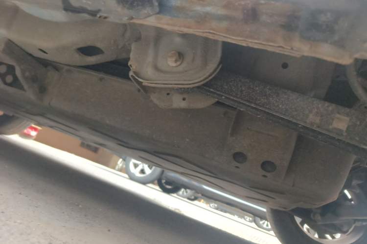 Used NETA V 2021 Long-Range Entertainment Edition Upgrade Model Chassis Rear Left
