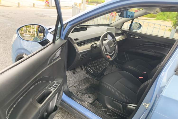 Used NETA V 2021 Standard Range Version Driver Seat