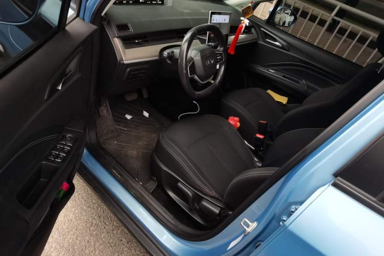 Used NETA V 2021 Standard Range Entertainment Edition Driver Seat