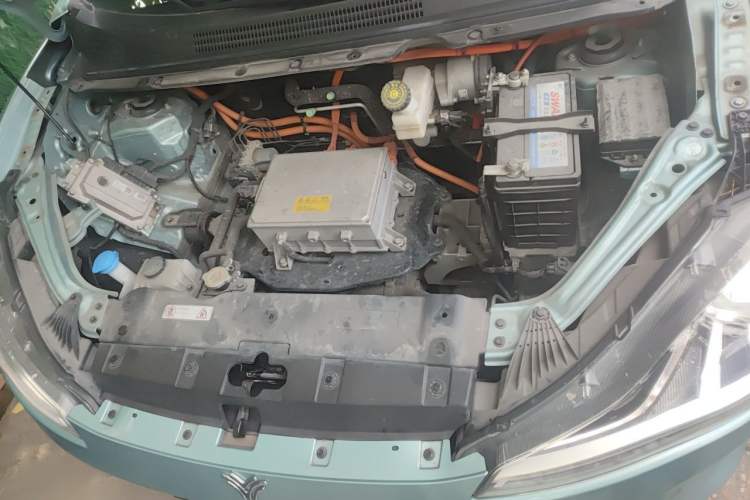 Used NETA V 2021 Long-Range Entertainment Edition Upgrade Model Engine Bay