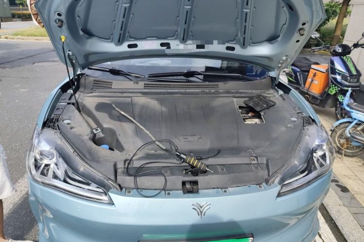 Used NETA V 2021 Long-Range Entertainment Edition Upgrade Model Engine Bay