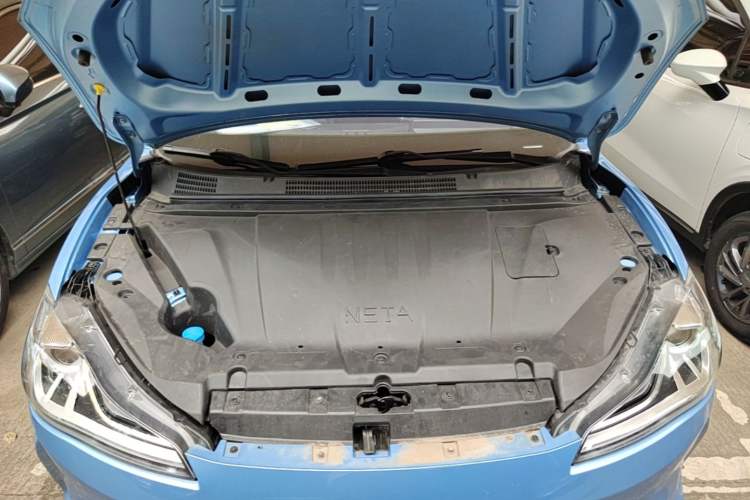 Used NETA V 2021 Long-Range Entertainment Edition Upgrade Model Engine Bay