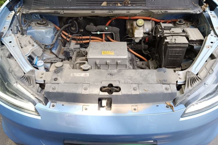 Used NETA V 2021 Long-Range Entertainment Edition Upgrade Model Engine Bay