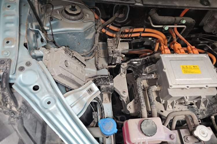 Used NETA V 2021 Standard Range Entertainment Version – Upgraded Model Engine Bay Right