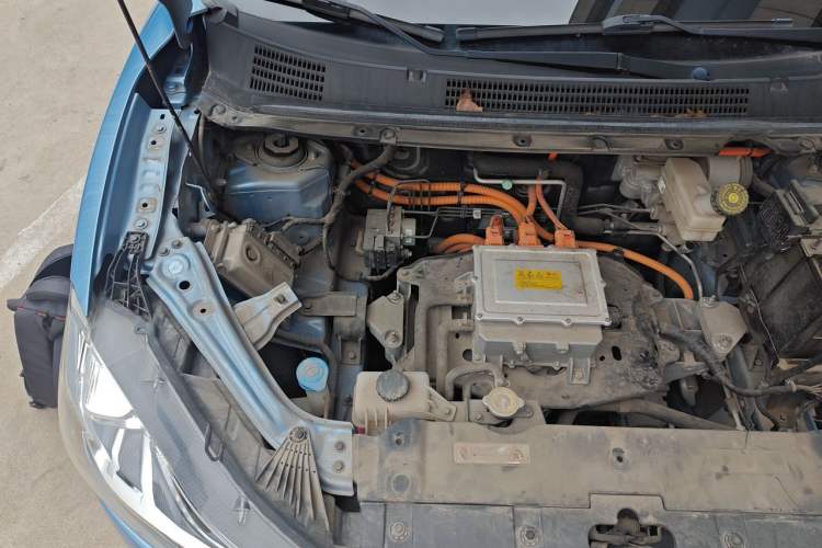 Used NETA V 2021 Standard Range Entertainment Version – Upgraded Model Engine Bay Right