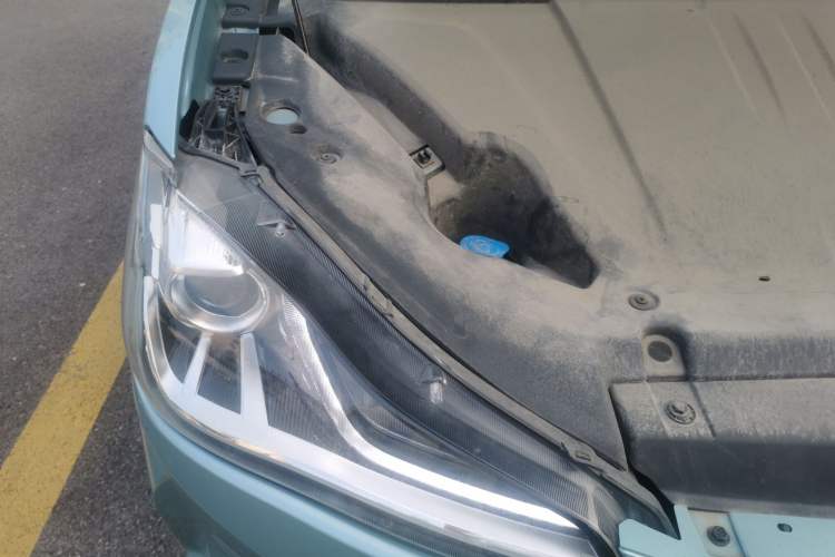 Used NETA V 2021 Long-Range Entertainment Edition Engine Bay Right