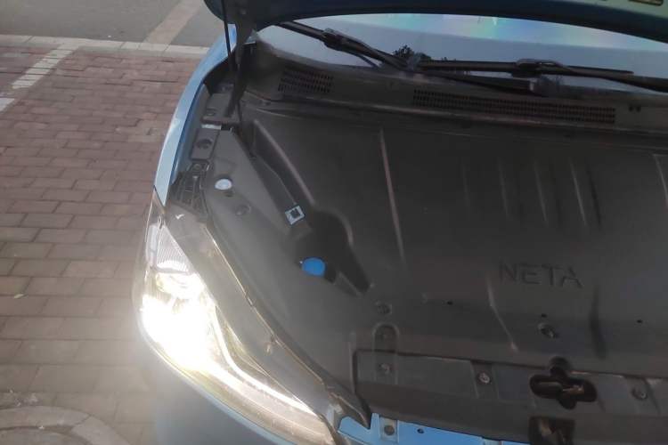 Used NETA V 2021 Long-Range Entertainment Edition Upgrade Model Engine Bay Right