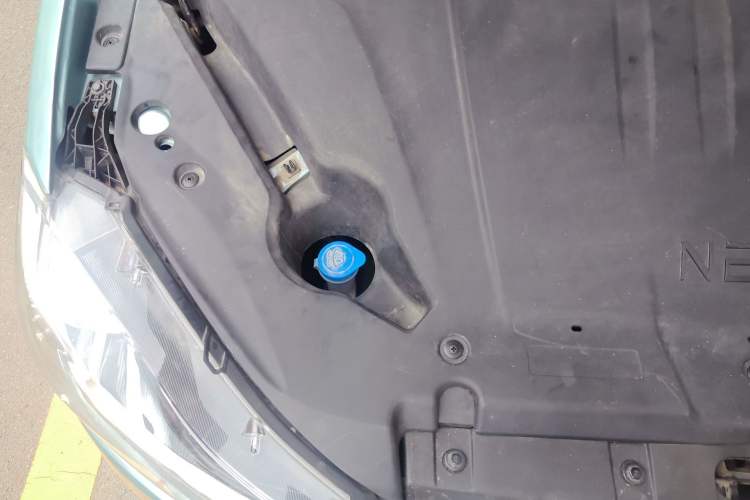 Used NETA V 2021 Standard Range Entertainment Edition Engine Bay Right