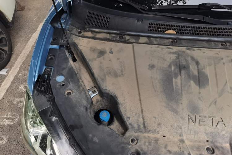 Used NETA V 2021 Standard Range Entertainment Edition Engine Bay Right