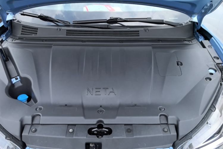 Used NETA V 2021 Long-Range Entertainment Edition Upgrade Model Engine Bay