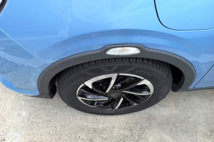 Used NETA V 2021 Long-Range Entertainment Edition Upgrade Model Exterior 4