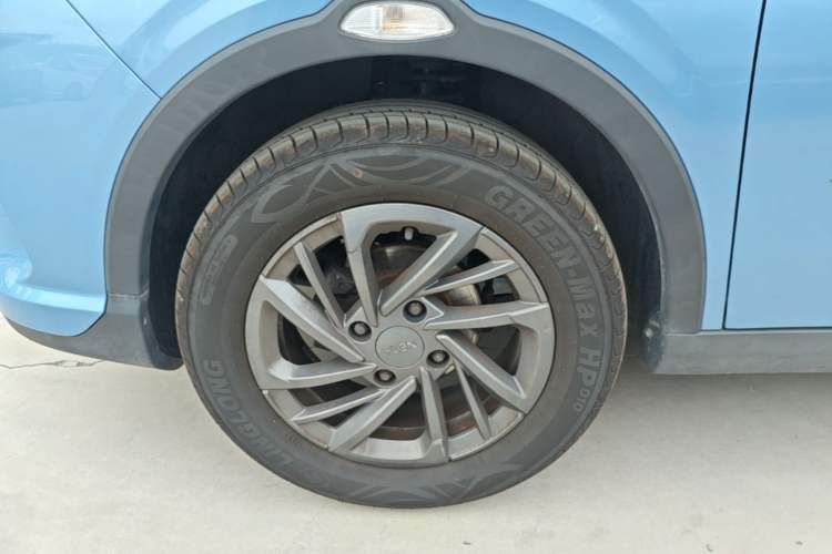 Used NETA V 2021 Standard Range Entertainment Edition Exterior 4