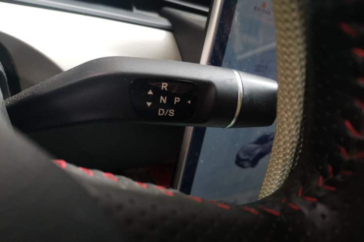 Used NETA V 2021 Long-Range Smart Edition Upgrade Model Gear Lever