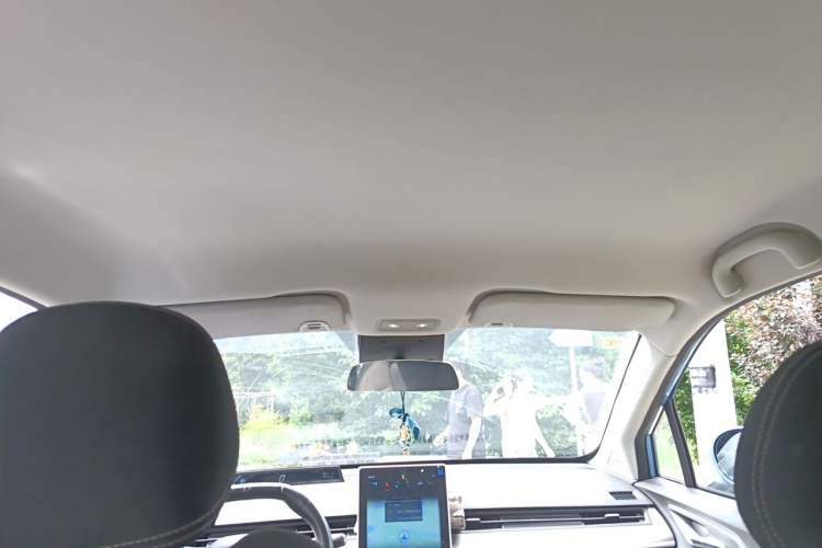Used NETA V 2021 Standard Range Entertainment Edition Headliner
