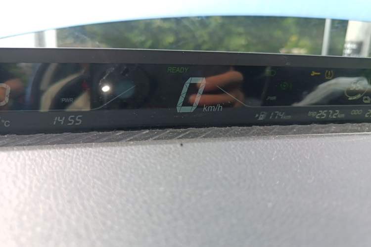 Used NETA V 2021 Standard Range Entertainment Edition Instrument Cluster