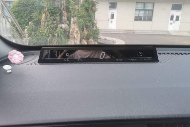 Used NETA V 2021 Long-Range Entertainment Edition Instrument Cluster