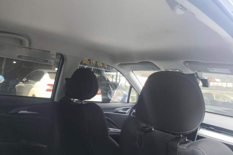 Used NETA V 2021 Standard Range Entertainment Version – Upgraded Model Interior 10