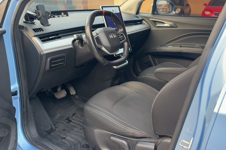 Used NETA V 2021 Standard Range Entertainment Version – Upgraded Model Interior 3