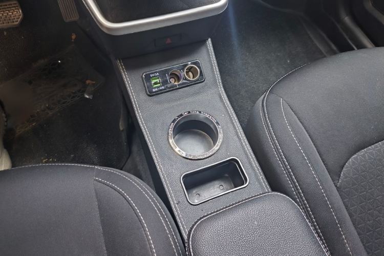 Used NETA V 2021 Standard Range Entertainment Version – Upgraded Model Interior 7